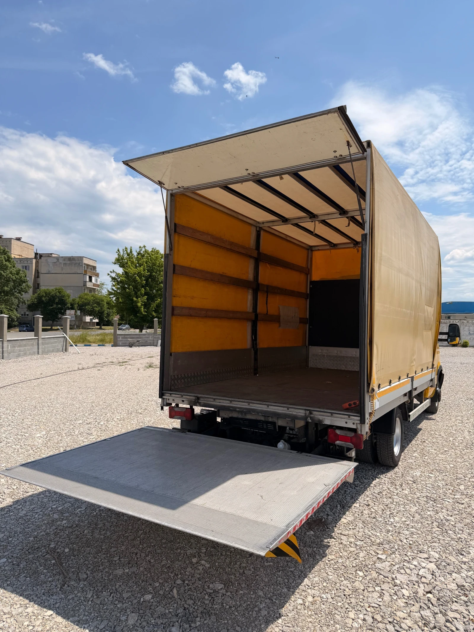 Iveco 35c17 Внос Швейцария , снимка 7 - Бусове и автобуси - 46292142