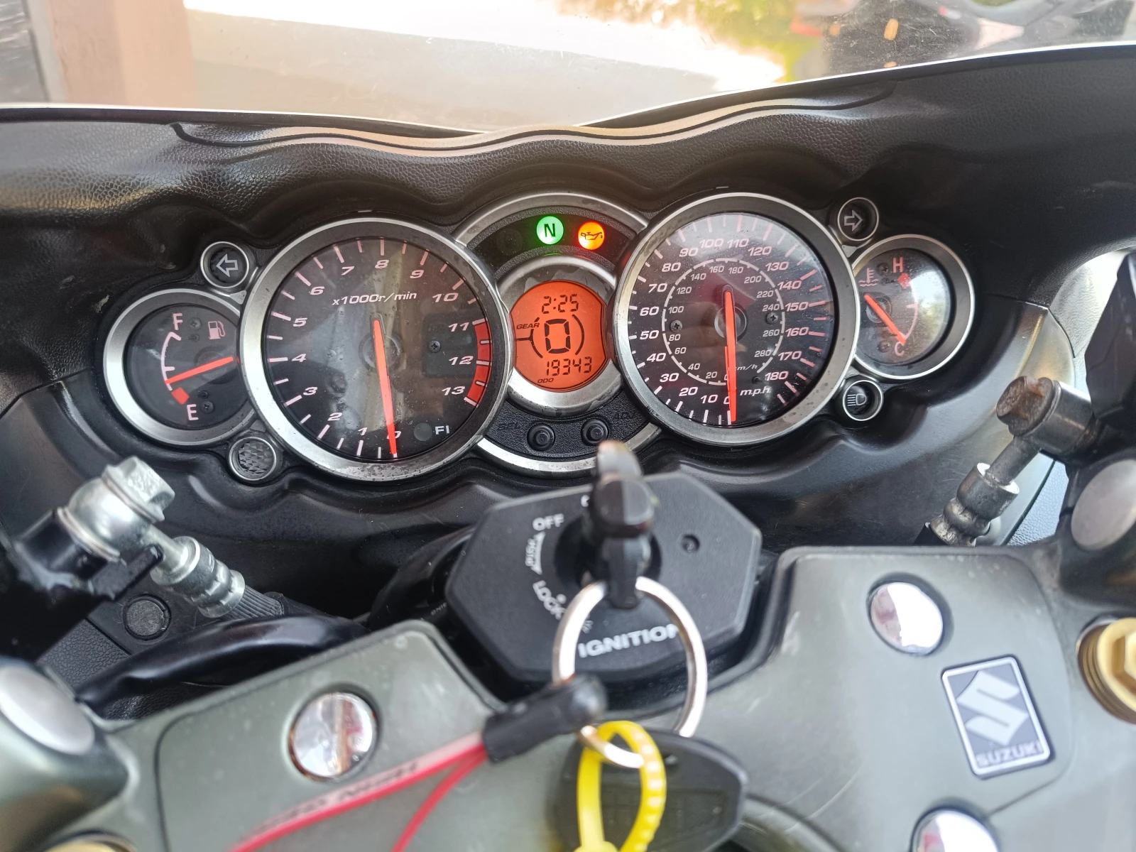 Suzuki Hayabusa 1300R - изображение 6