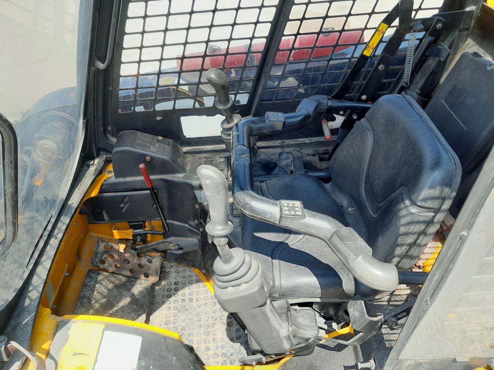 Мини челни товарачи JCB JCB Robot 160, снимка 3 - Индустриална техника - 56226237
