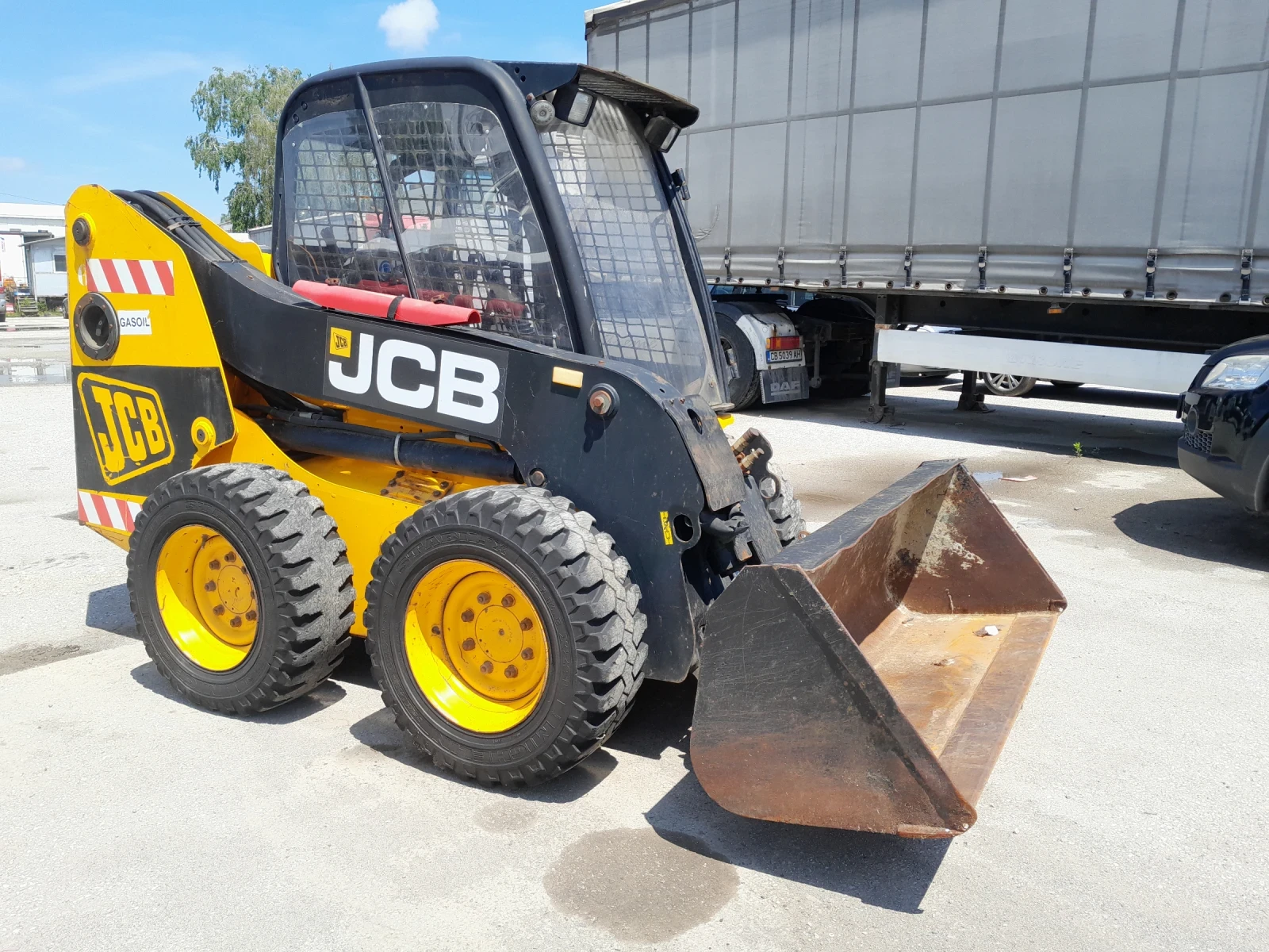 Мини челни товарачи JCB JCB Robot 160