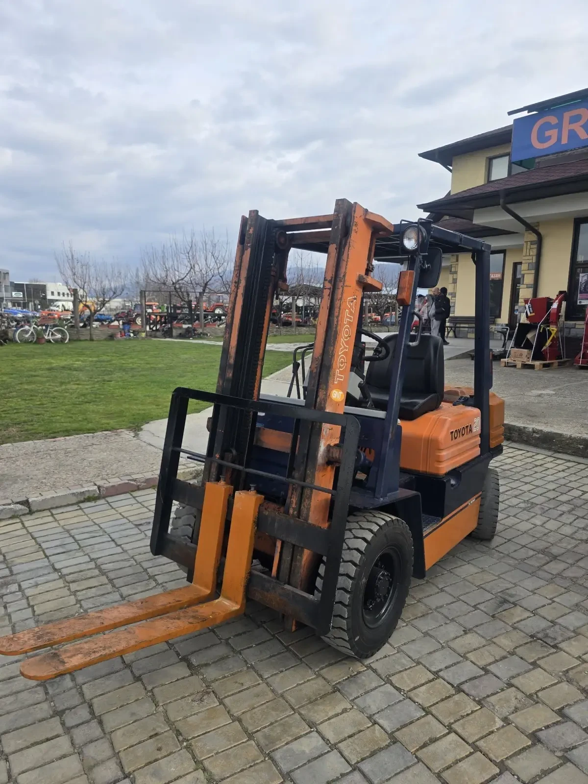 Мотокар Toyota Бензинов, 2.0 тон, снимка 2 - Индустриална техника - 53915265