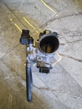 22270-21010   89452-20130   дроселова клапа TOYOTA 