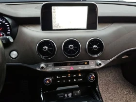 Kia Stinger 2.0 Automatic, снимка 14