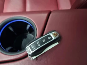 Porsche Taycan TURBO| PANORAMA| ОБДУХВАНЕ| ПАМЕТ| ЧЕРВЕН САЛОН | Auto.bg — изображение 17