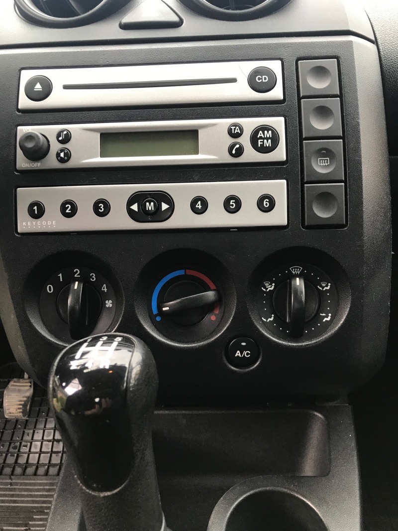 Ford Fiesta 1, 3бен.климатик., снимка 13 - Автомобили и джипове - 45560384