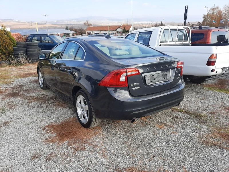 Volvo S60 2.4 4х4 205кс, снимка 5 - Автомобили и джипове - 47911915