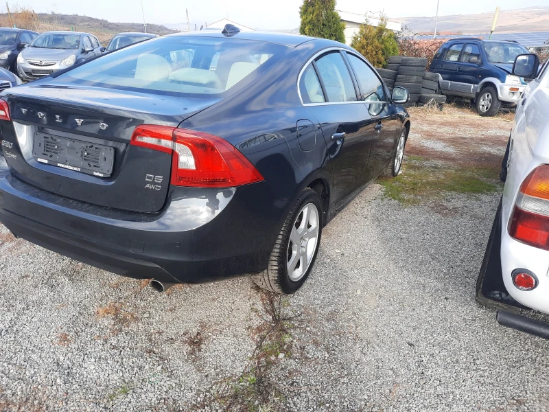 Volvo S60 2.4 4х4 205кс, снимка 6 - Автомобили и джипове - 47911915