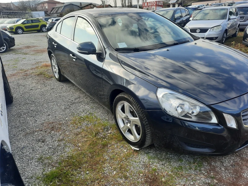 Volvo S60 2.4 4х4 205кс, снимка 2 - Автомобили и джипове - 47911915