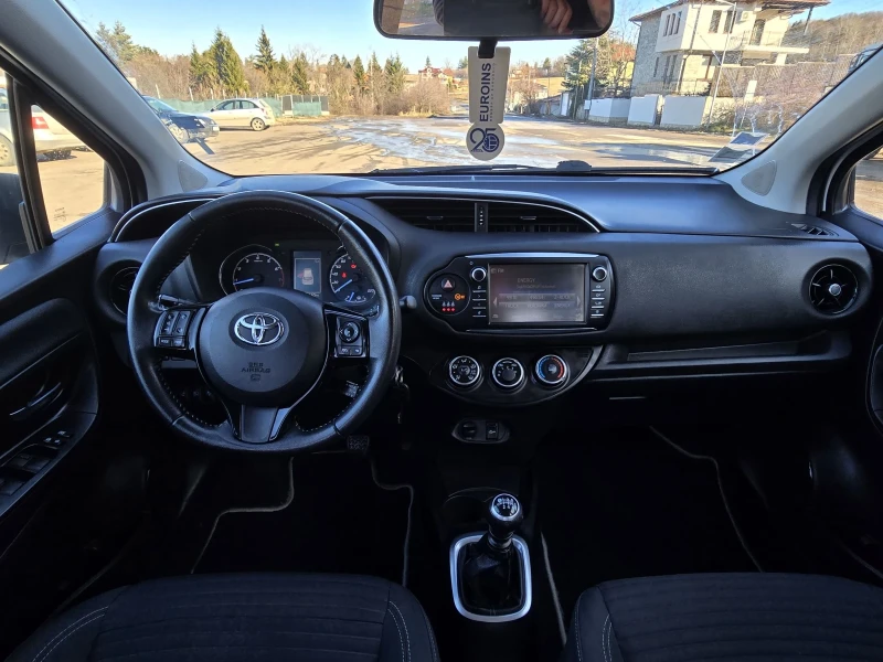 Toyota Yaris, снимка 7 - Автомобили и джипове - 48622540