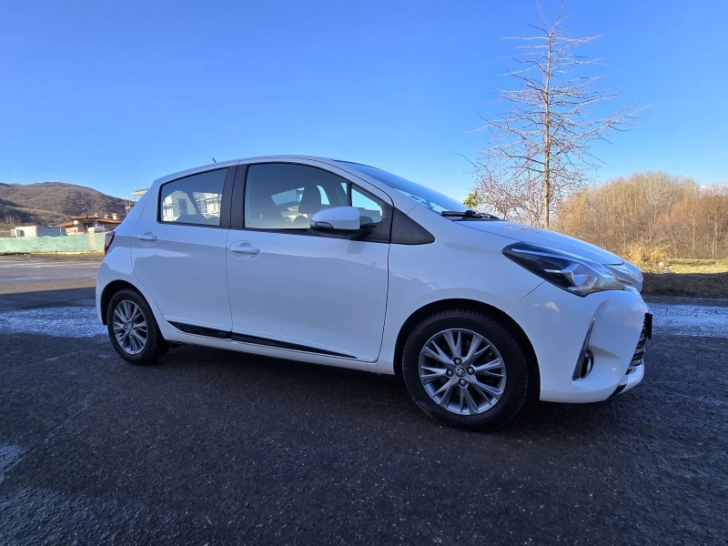 Toyota Yaris, снимка 6 - Автомобили и джипове - 48622540