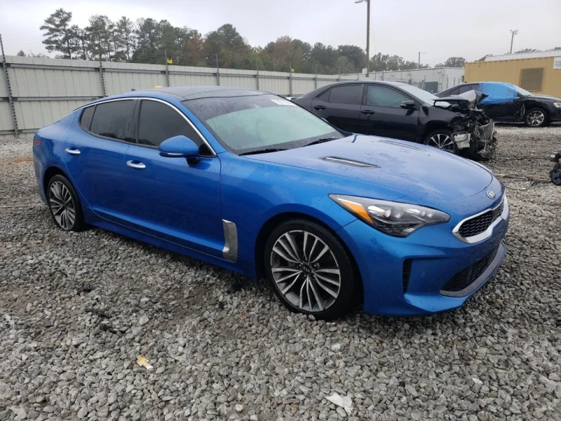 Kia Stinger, снимка 4 - Автомобили и джипове - 48726452