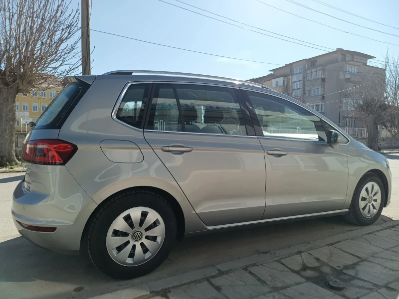 VW Sportsvan Highline, снимка 3 - Автомобили и джипове - 49420193