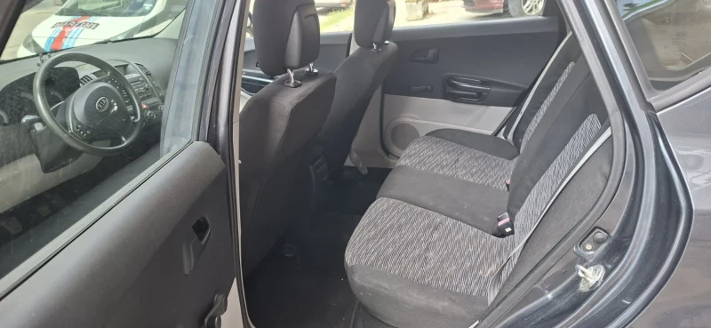 Kia Ceed 1.6CRDI , 90к.с., снимка 5 - Автомобили и джипове - 52320741