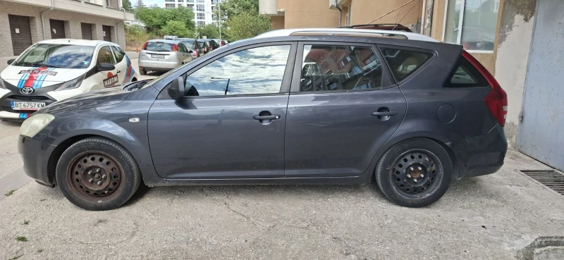 Kia Ceed 1.6CRDI , 90к.с., снимка 4 - Автомобили и джипове - 52320741