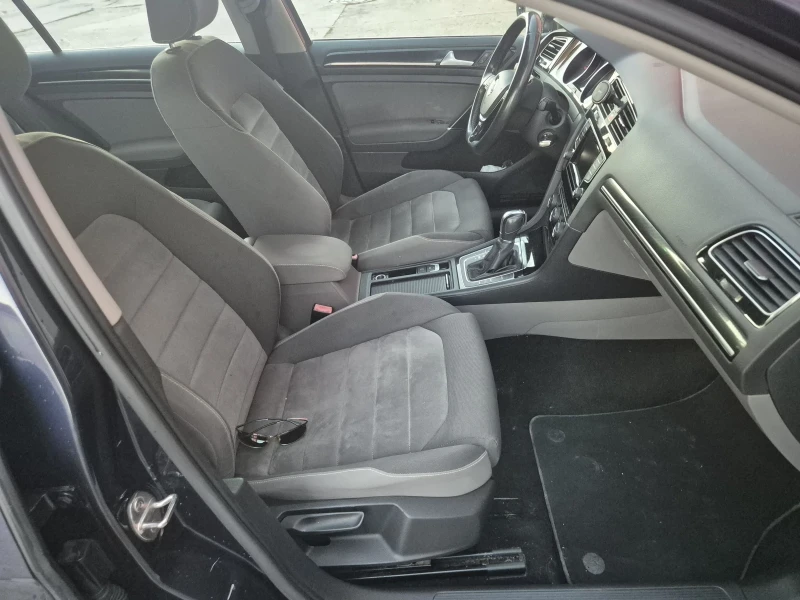 VW Golf 1.6TDI* DSG* NAVI* , снимка 11 - Автомобили и джипове - 52517014