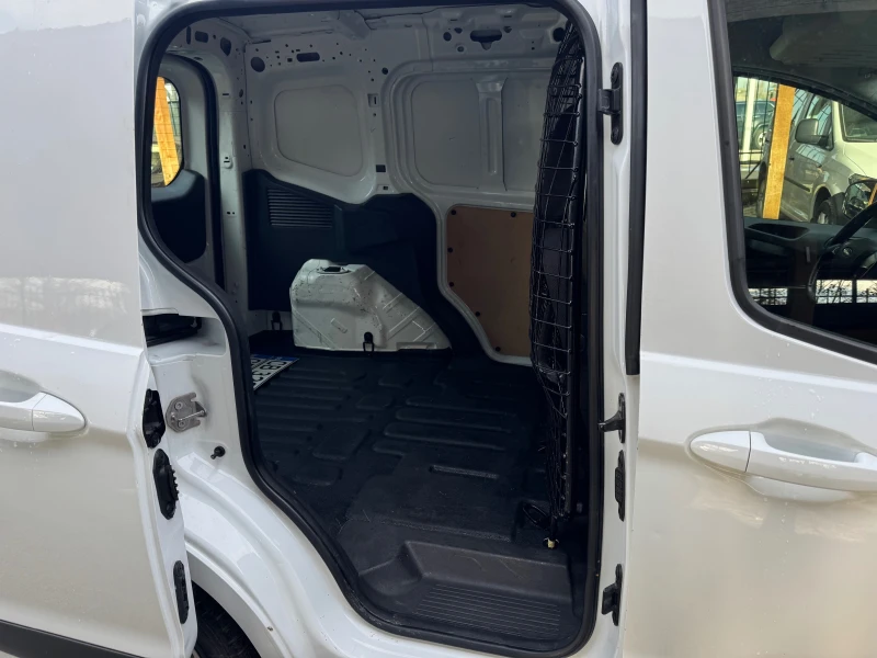 Ford Courier TRANSIT 1, 0i ECO BOOST, EURO6, снимка 12 - Автомобили и джипове - 52823444