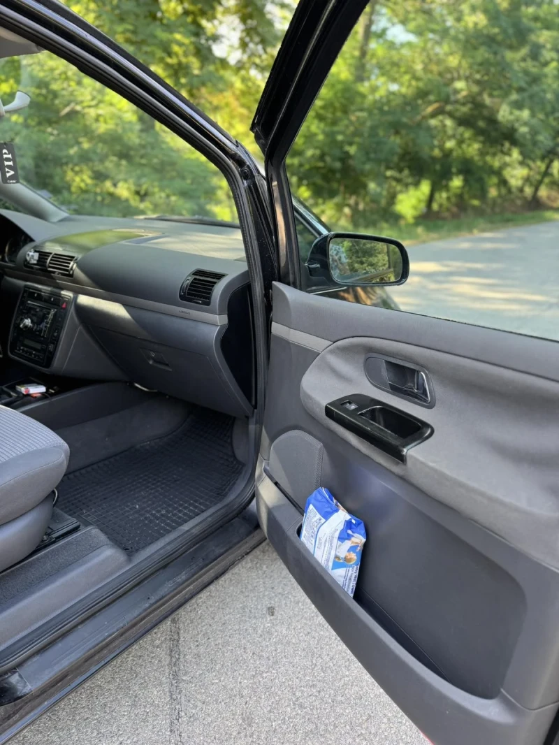 VW Sharan, снимка 9 - Автомобили и джипове - 53415802