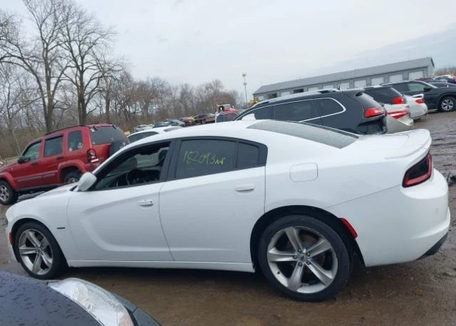 Dodge Charger, снимка 2 - Автомобили и джипове - 49219606