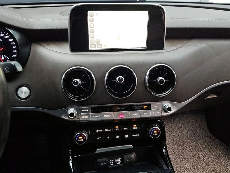 Kia Stinger 2.0 Automatic, снимка 14 - Автомобили и джипове - 55587264