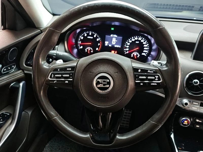 Kia Stinger 2.0 Automatic, снимка 10 - Автомобили и джипове - 55587264