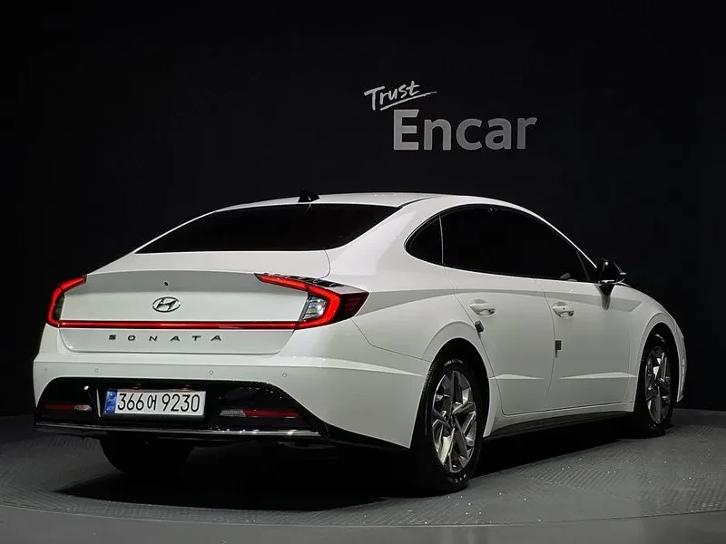 Hyundai Sonata 2.0 Premium Plus, снимка 2 - Автомобили и джипове - 55936262
