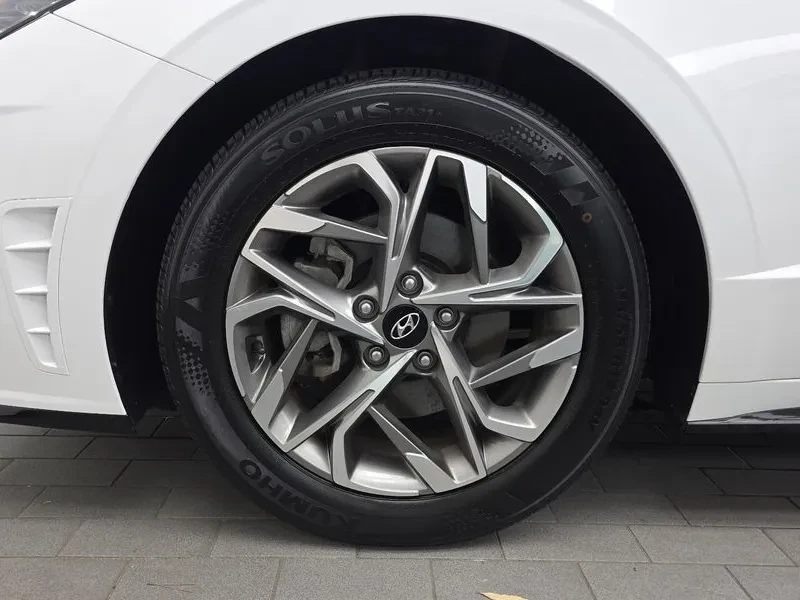 Hyundai Sonata 2.0 Premium Plus, снимка 5 - Автомобили и джипове - 55936262