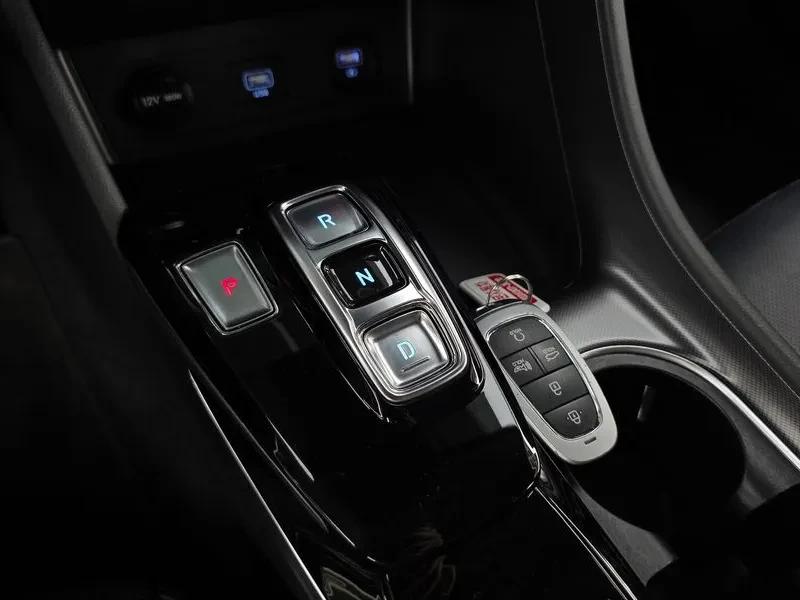 Hyundai Sonata 2.0 Premium Plus, снимка 9 - Автомобили и джипове - 55936262