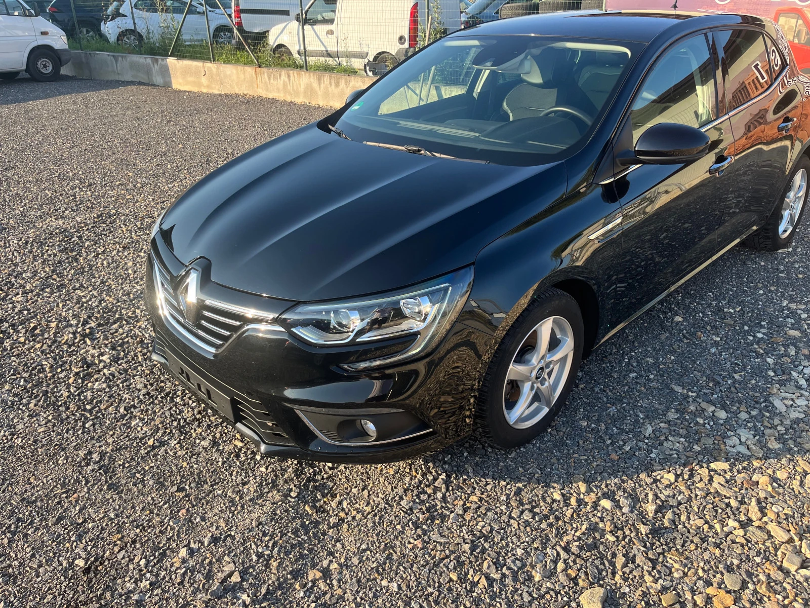 Renault Megane 1.2 TcE BOSE - изображение 6