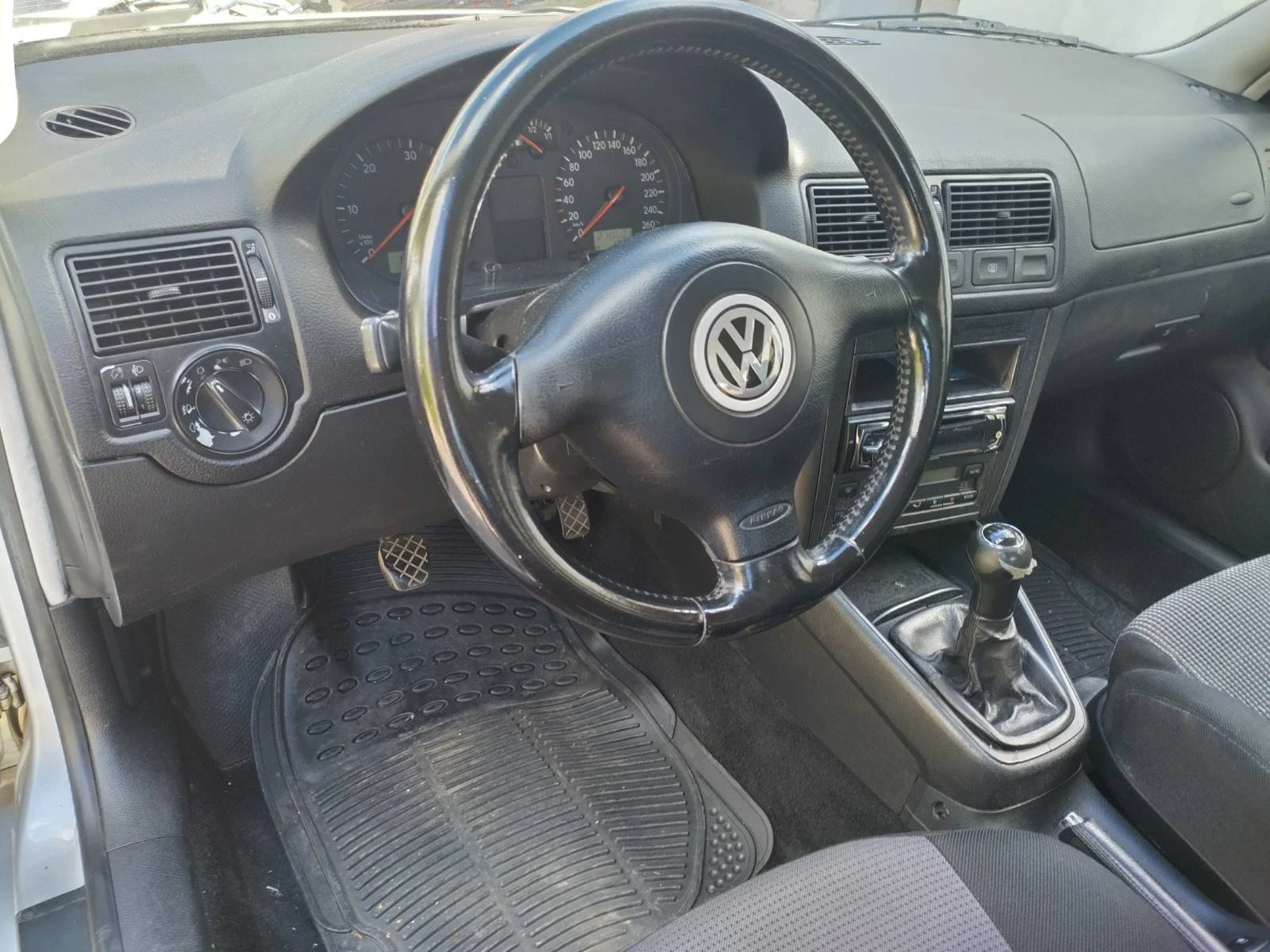 VW Golf | Mobile.bg   7