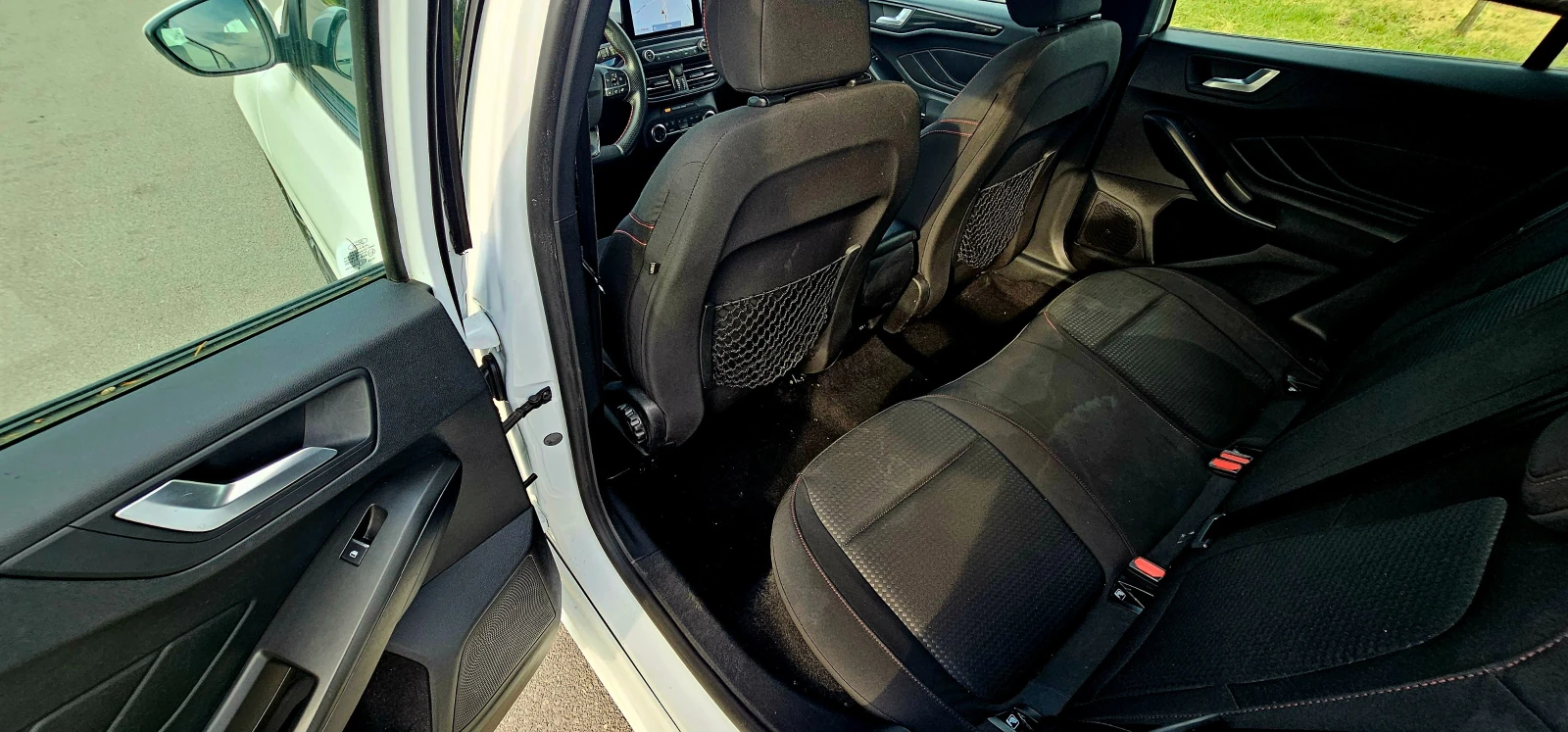 Ford Focus 1.5  , снимка 9 - Автомобили и джипове - 52304185
