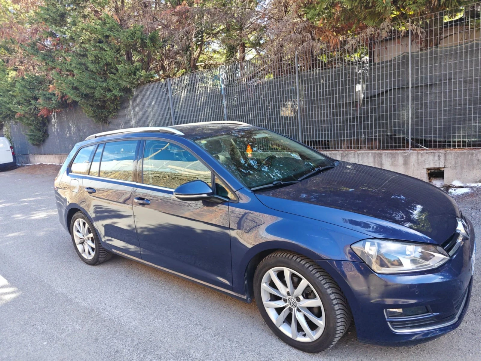 VW Golf 1.6TDI* DSG* NAVI*  - изображение 7