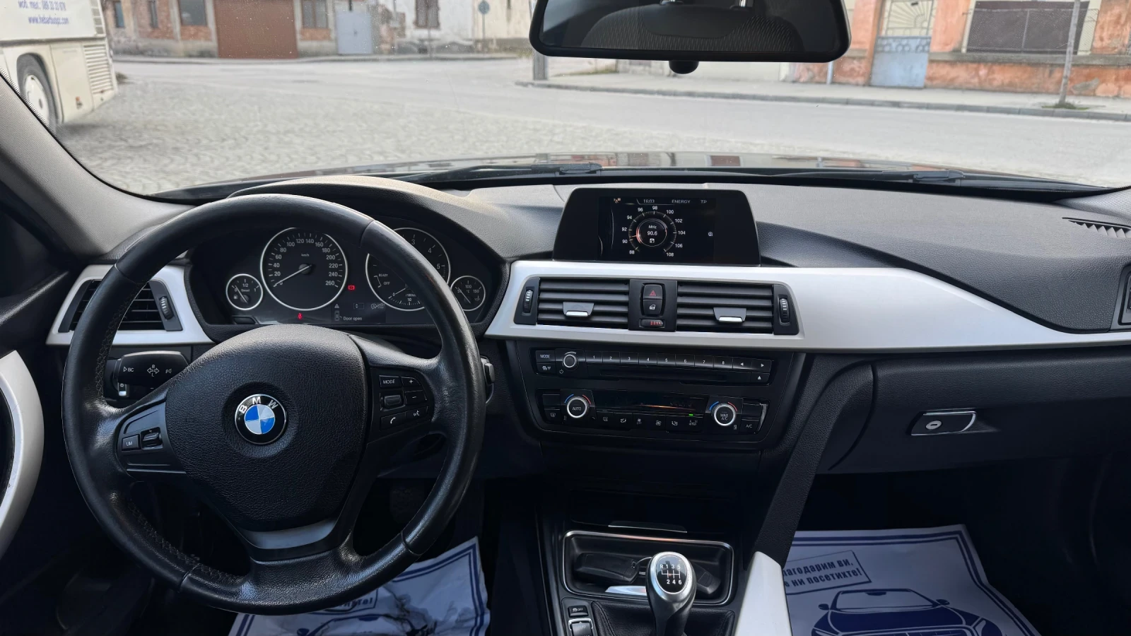 BMW 320 X-drive , снимка 9 - Автомобили и джипове - 53765583
