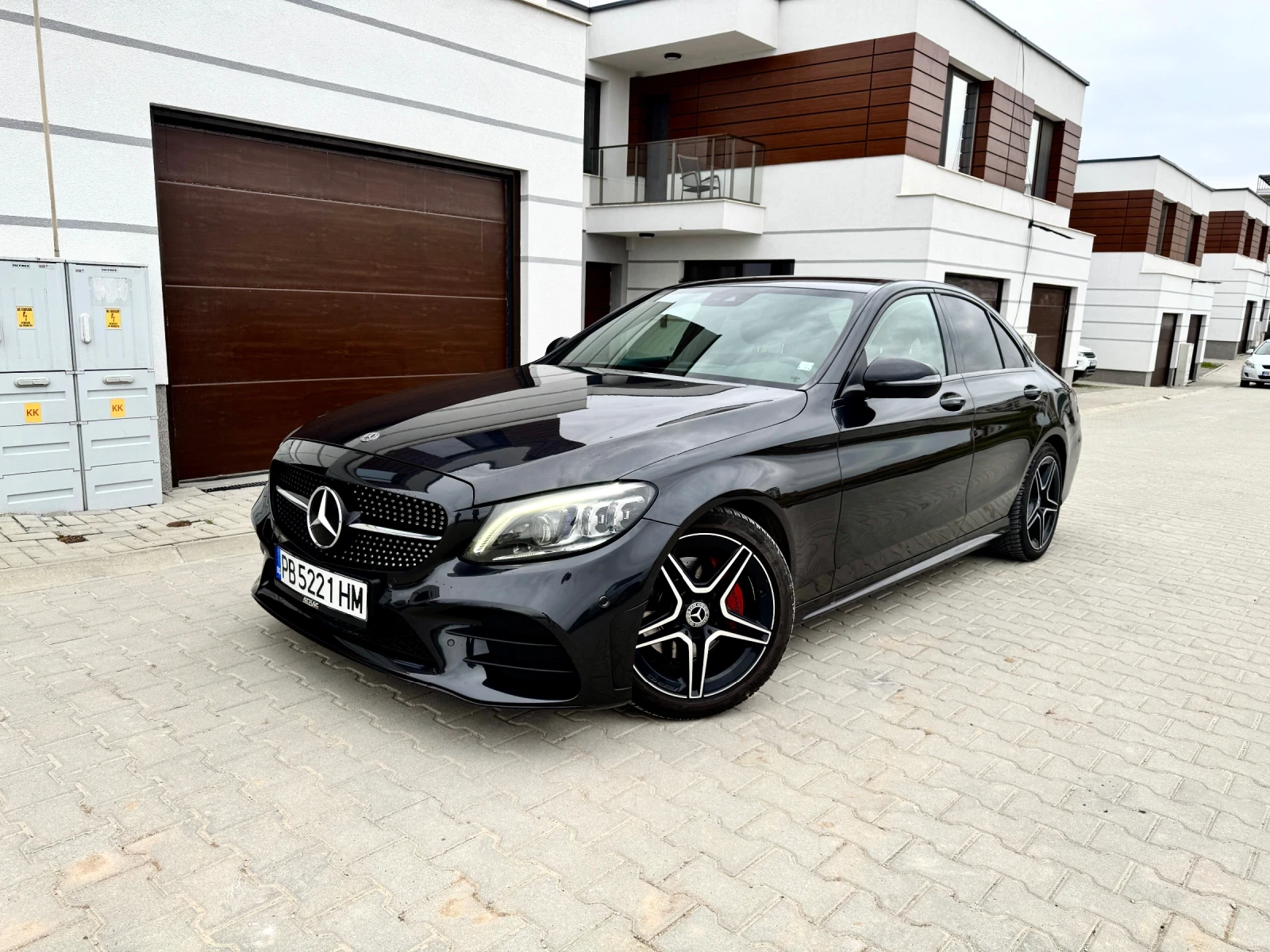 Mercedes-Benz C 200 Първи собственик AMG Virtual cockpit night packet, снимка 3 - Автомобили и джипове - 53952023