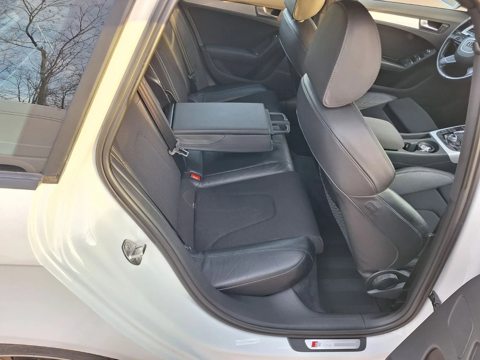 Audi A4 2.0/ Кожа/ 8.5 facelift , снимка 14 - Автомобили и джипове - 54135684