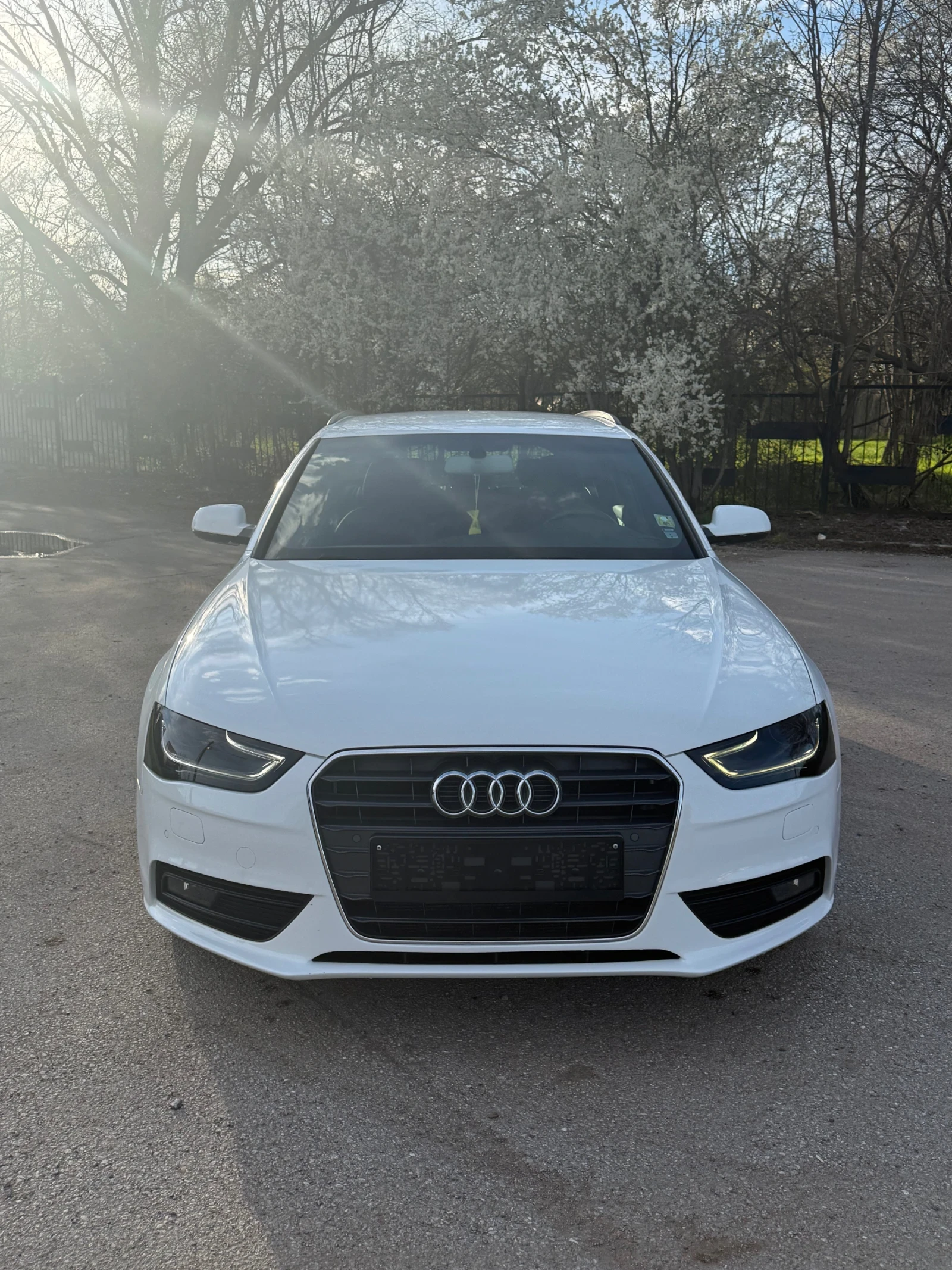 Audi A4 2.0/ Кожа/ 8.5 facelift , снимка 2 - Автомобили и джипове - 54135684