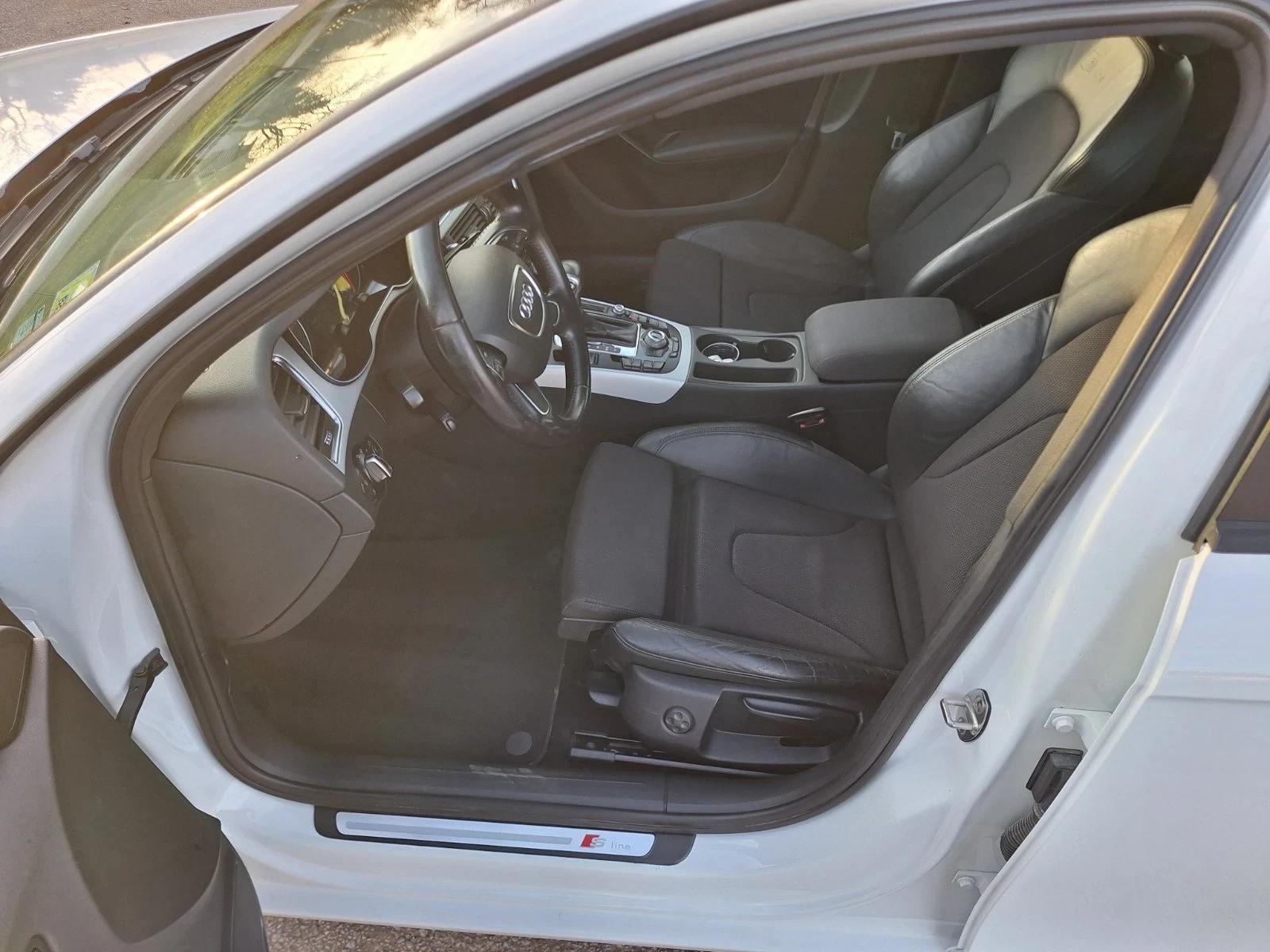 Audi A4 2.0/ Кожа/ 8.5 facelift , снимка 11 - Автомобили и джипове - 54135684