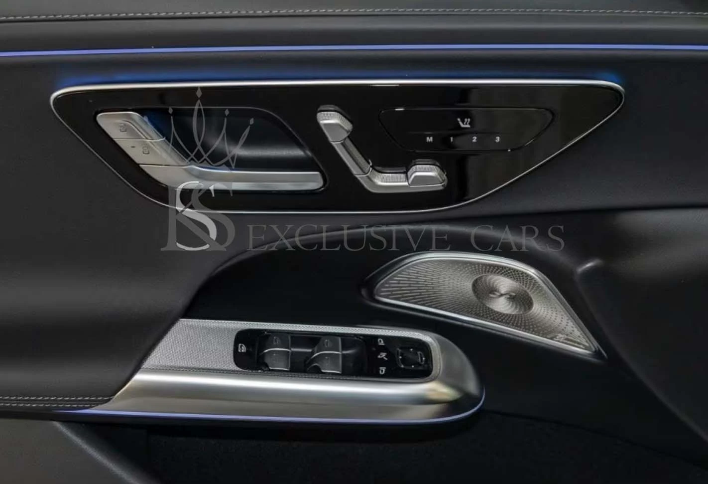 Mercedes-Benz E 220 D* 4M* AMG* SUPERSCREEN* PANO* BURMESTER 4D* , снимка 5 - Автомобили и джипове - 54146297