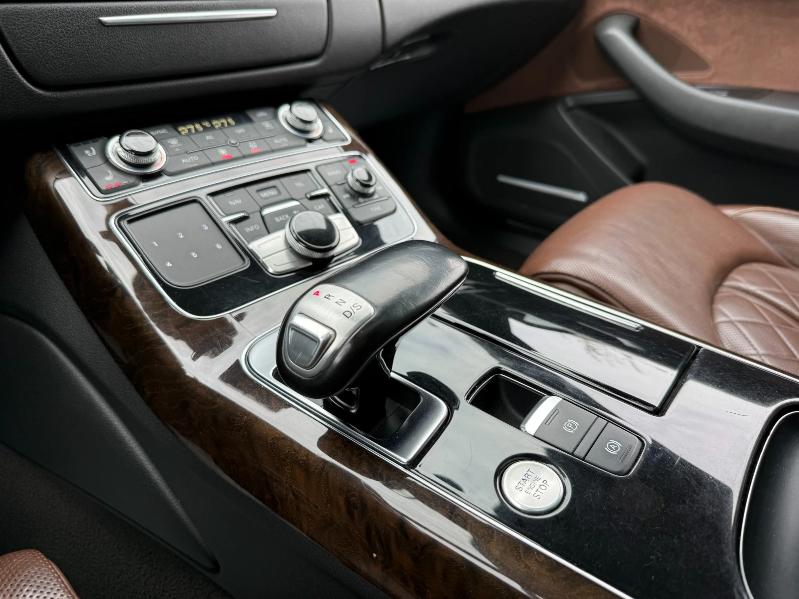 Audi A8 4, 2/Full led, снимка 11 - Автомобили и джипове - 54289102