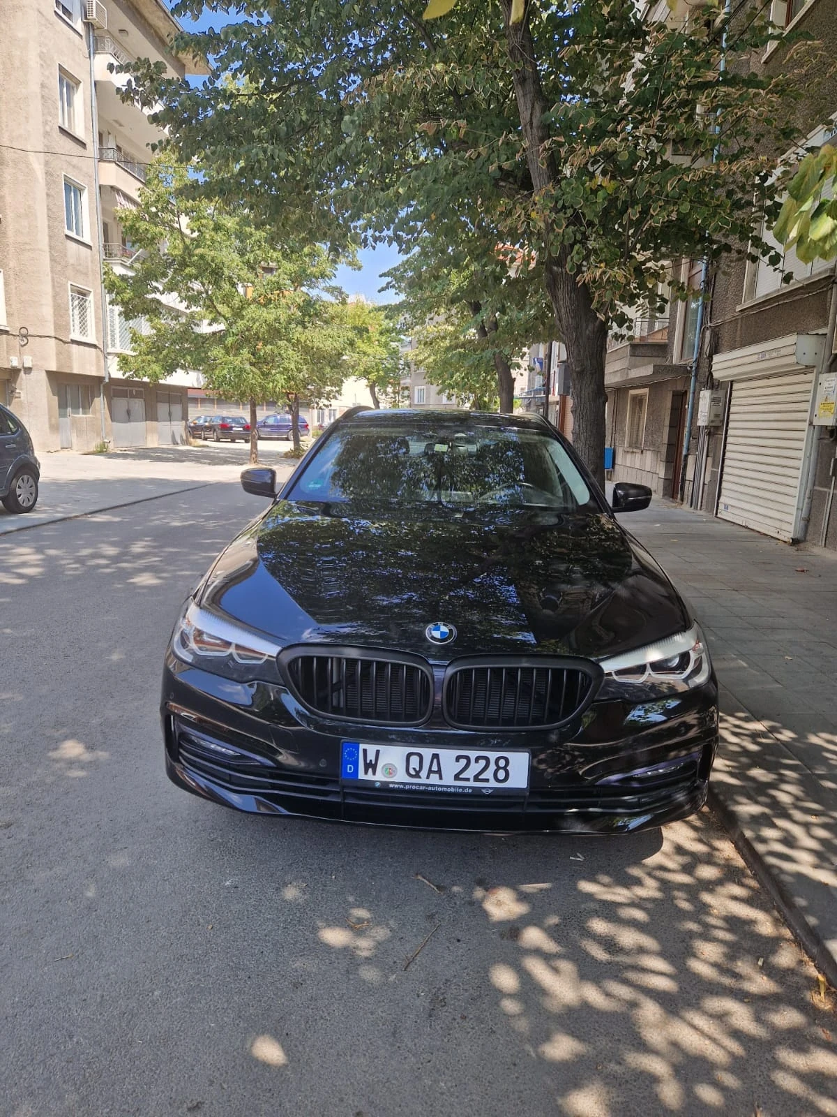 BMW 520 G31 520 xdrive, снимка 3 - Автомобили и джипове - 54301226
