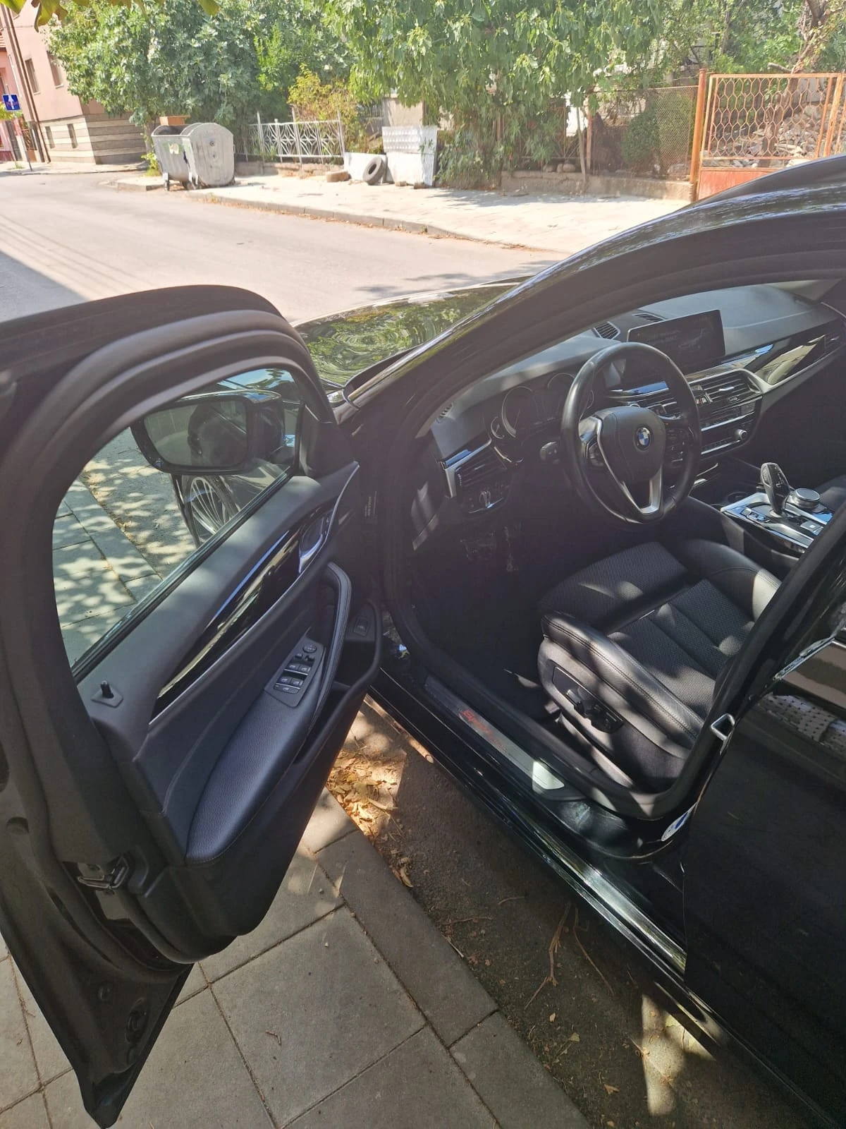 BMW 520 G31 520 xdrive, снимка 15 - Автомобили и джипове - 54301226