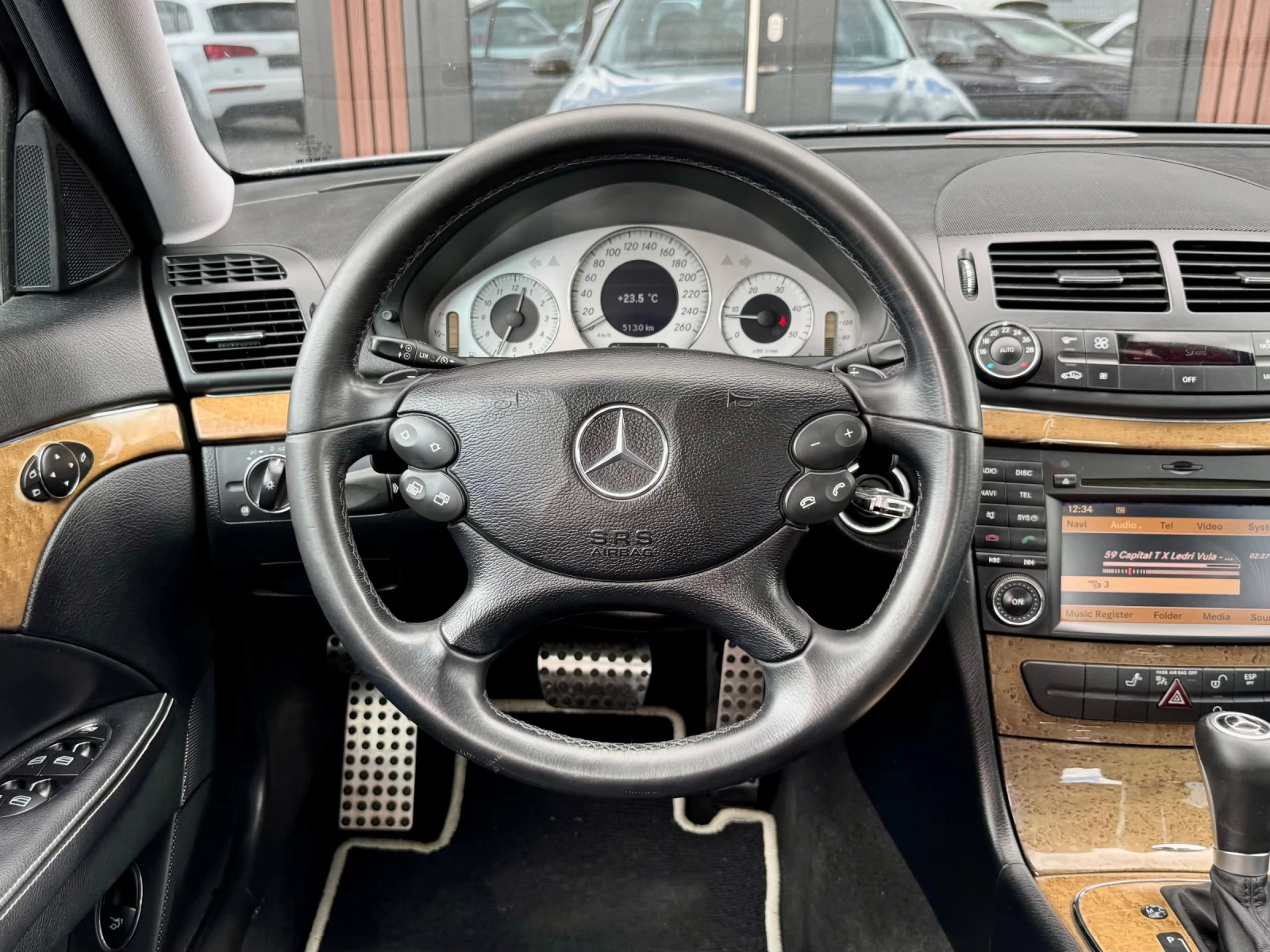 Mercedes-Benz E 320 E 280 Avantgarde* 7G-Tronic* Лизинг, снимка 10 - Автомобили и джипове - 54641459