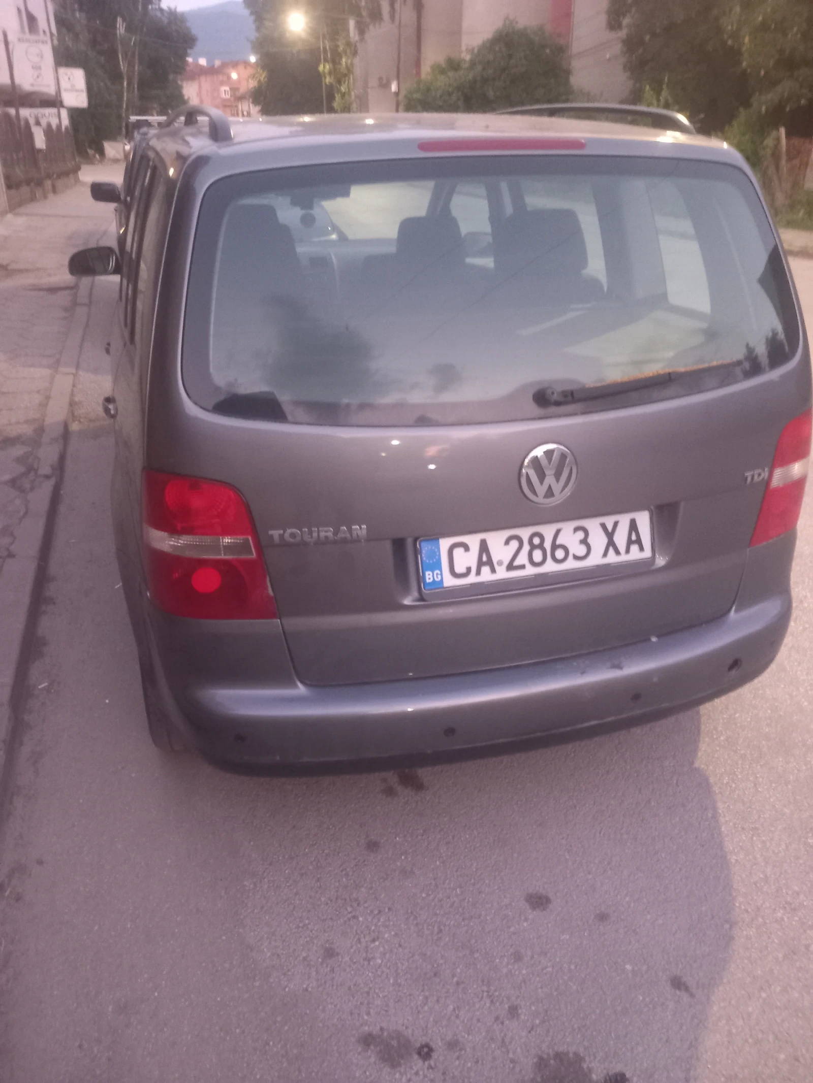 VW Touran 1.9 TDI 105 hp, снимка 2 - Автомобили и джипове - 55064146