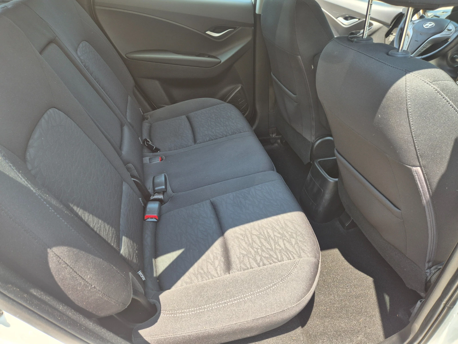 Hyundai Ix20 1.4 CRDI, 90k.s, снимка 12 - Автомобили и джипове - 55120484