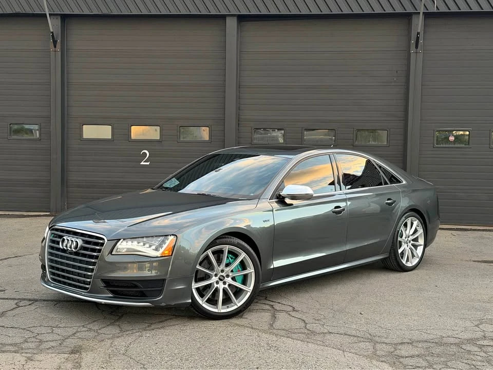 Audi S8 * B&O * МАСАЖИ * ОБДУХВАНЕ * АЛКАНТАРА * 360 * 
