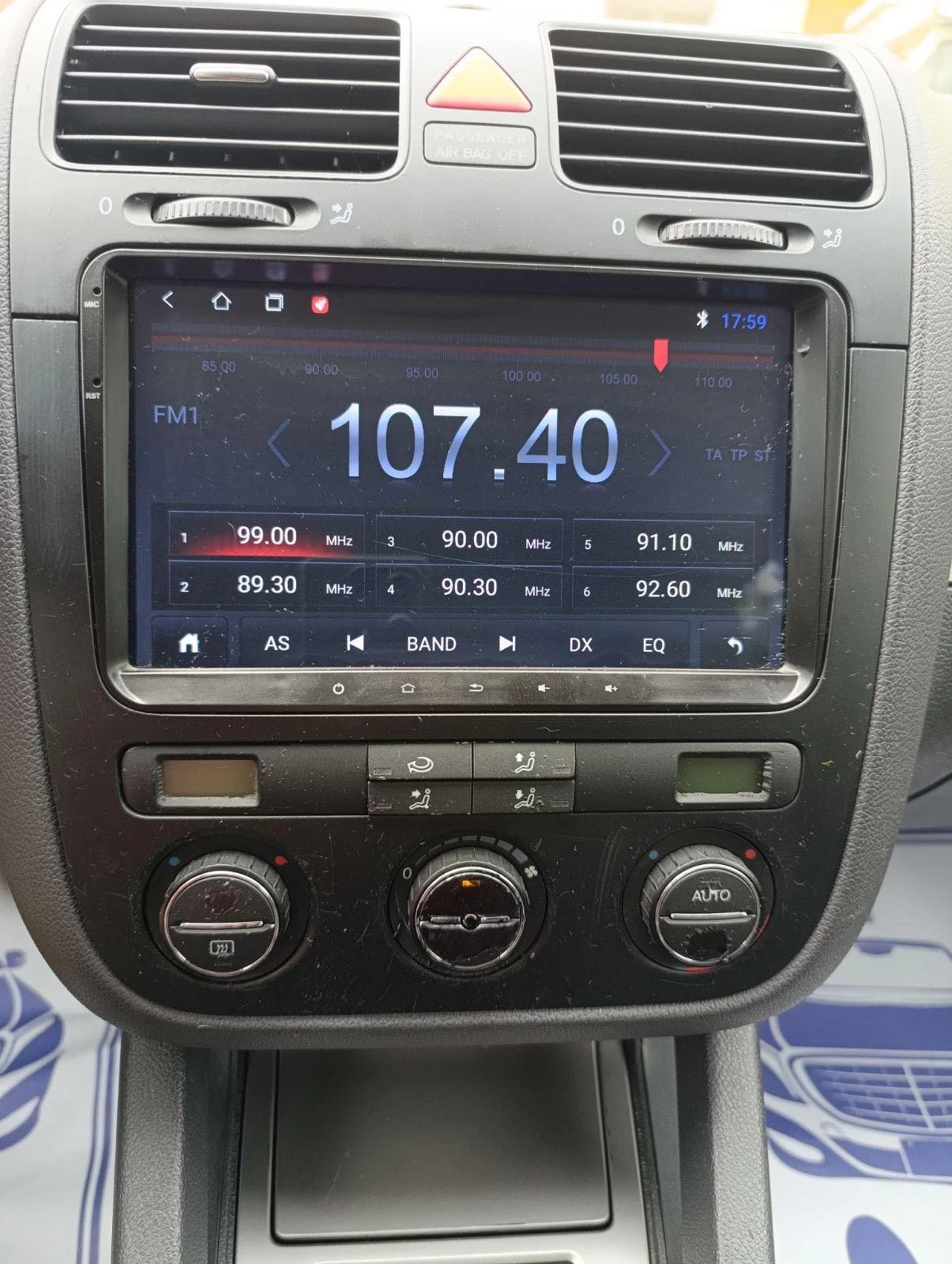 VW Golf 5 2.0 TDI, снимка 11 - Автомобили и джипове - 55304138
