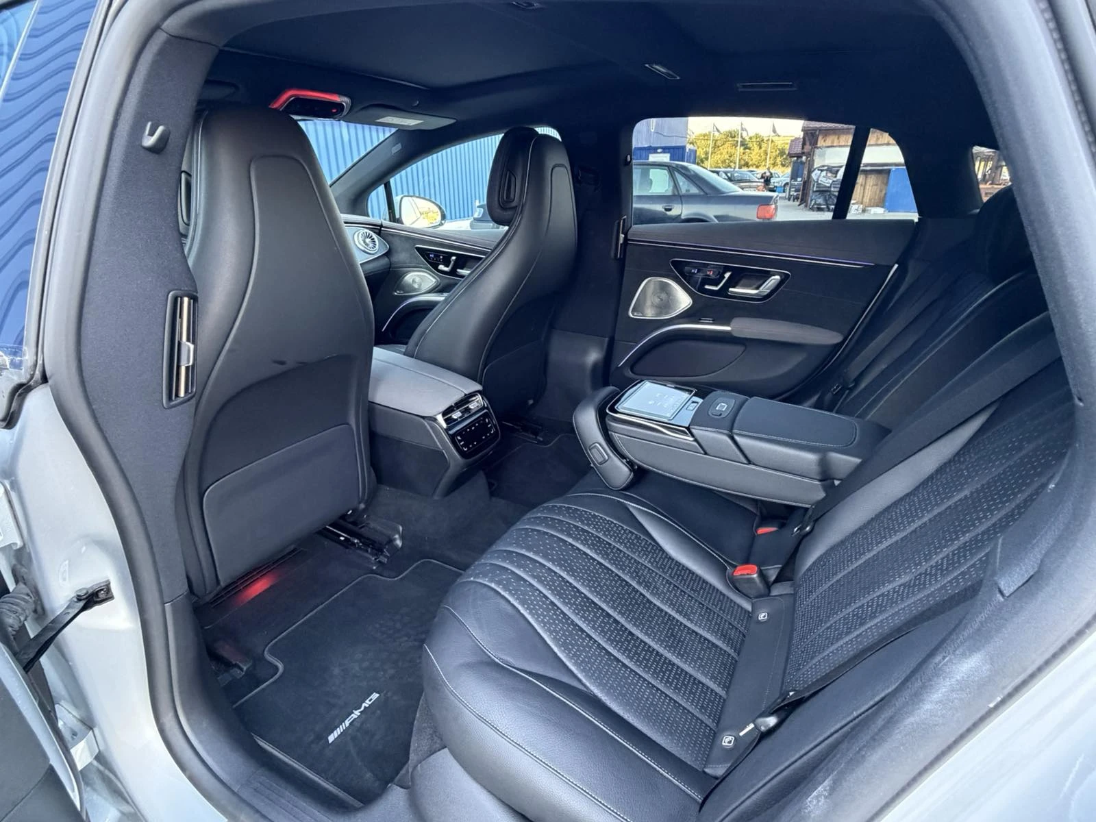 Mercedes-Benz EQS 450+ 4 Масажа Подгрева и Обдухвания, снимка 7 - Автомобили и джипове - 55943094