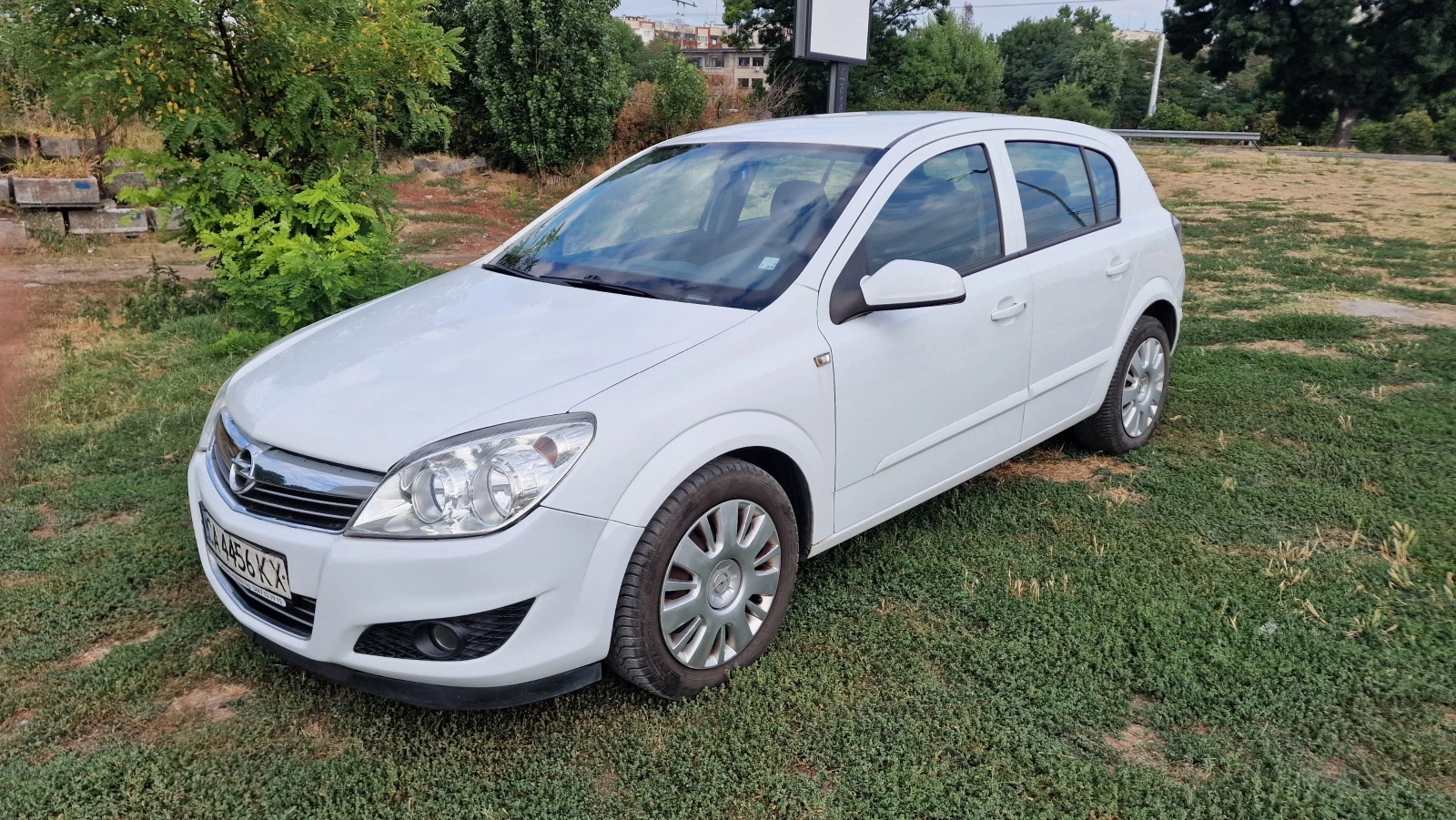 Opel Astra H Facelift, снимка 2 - Автомобили и джипове - 56067272