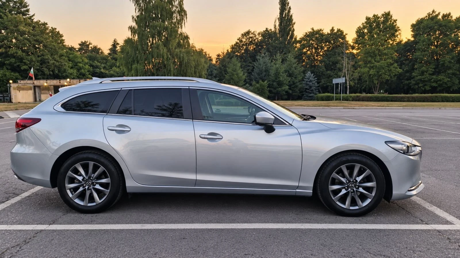 Mazda 6 2.0 Skyaktiv-G Revolulion AT, снимка 7 - Автомобили и джипове - 56083229