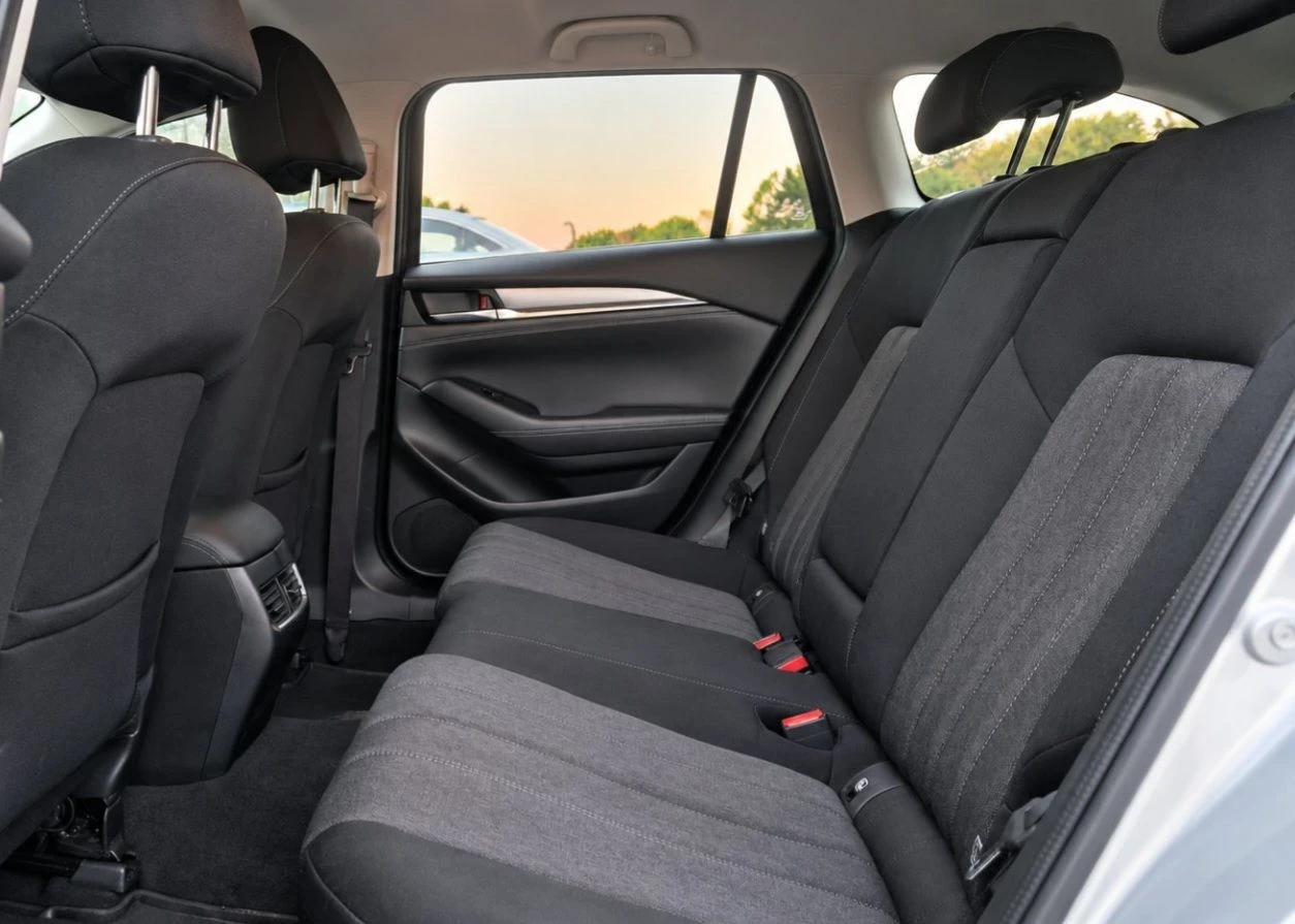 Mazda 6 2.0 Skyaktiv-G Revolulion AT, снимка 10 - Автомобили и джипове - 56083229