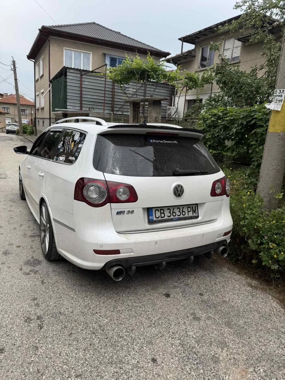 VW Passat R36, снимка 7 - Автомобили и джипове - 56105912